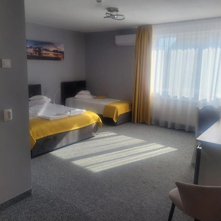 Hotel Delaf Cluj-Napoca Eksteriør billede