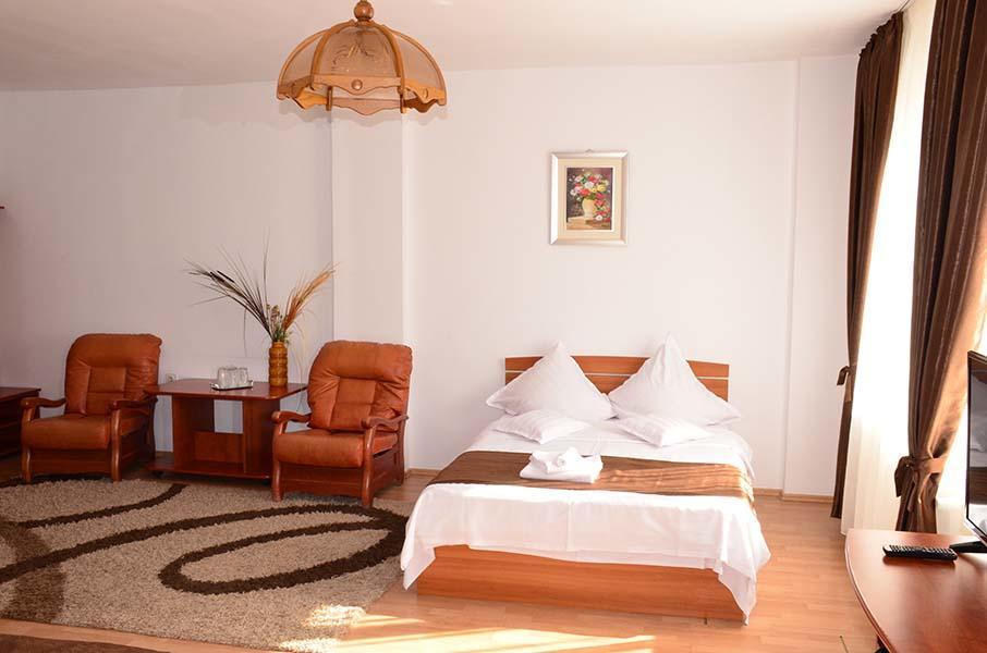 Hotel Delaf Cluj-Napoca Eksteriør billede